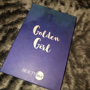 Golden girl pallet